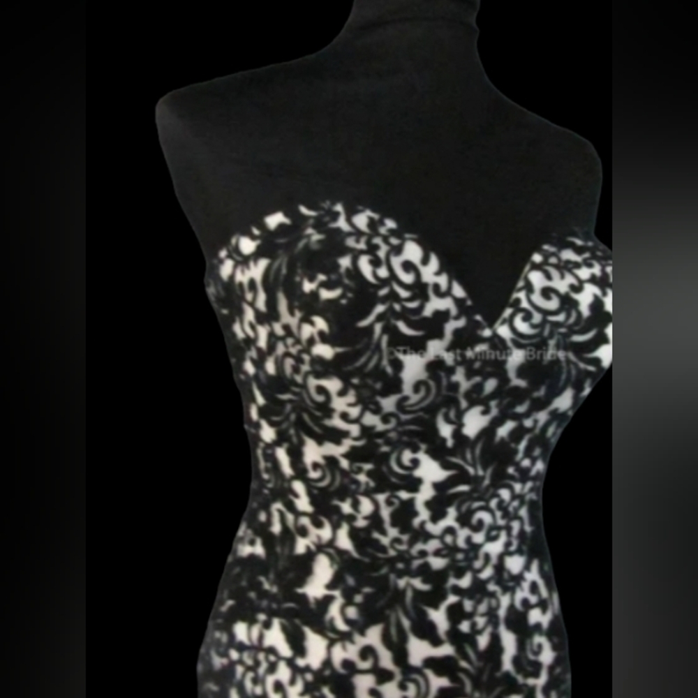 100% Authentic Allure Wedding Dress - Picture 4 of 13